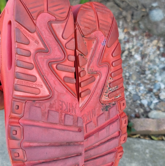 Nike Air Max 90 Triple Red Running Trainer Shoes - Picture 5 of 6